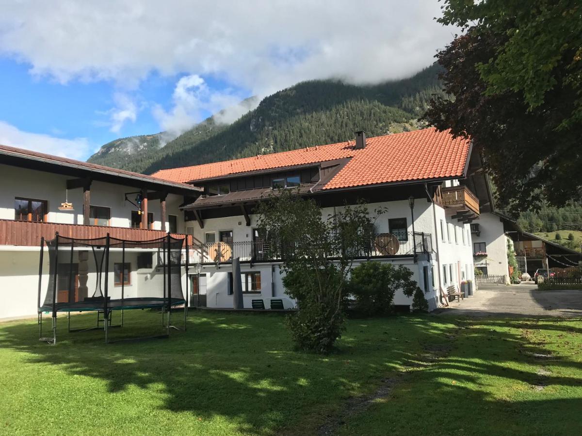 Апартаменти Pony-Ziegen-Hasen-Ranch Біхльбах Екстер'єр фото